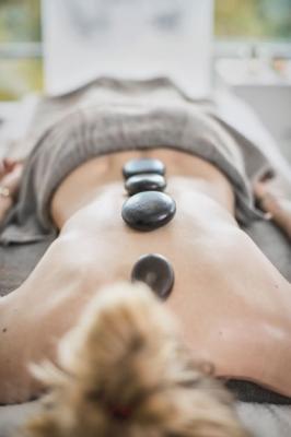 Hot Stone Massage 60 Minuten